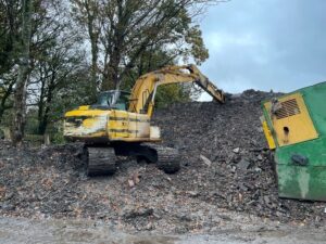 Plant hire company fined £10,000 after employee struck by falling JCB bucket